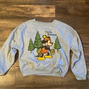 Disney Mickey Mouse Christmas sweatshirt, size M, excellent condition